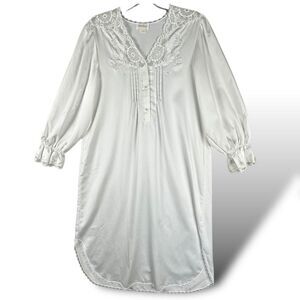 VTG Barbizon Nightgown‎ Women's sz Med Embroidered Ruffle Lace Pearl Button GUC